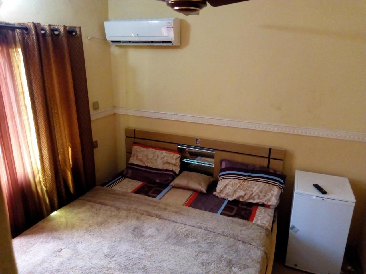 Gen-Preston Hotel And Suites Papalanto Extérieur photo
