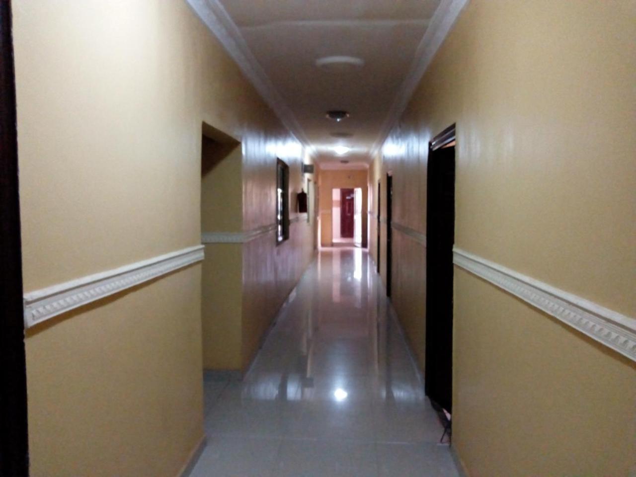 Gen-Preston Hotel And Suites Papalanto Extérieur photo